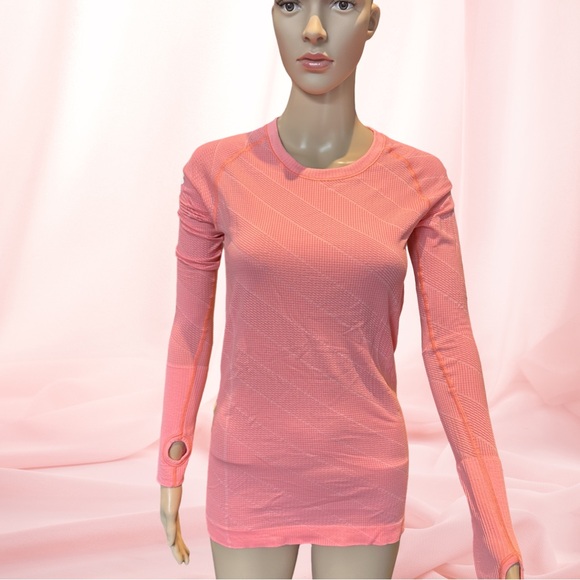 Lululemon Long-sleeve Athletic Top size 6 - Picture 3 of 7